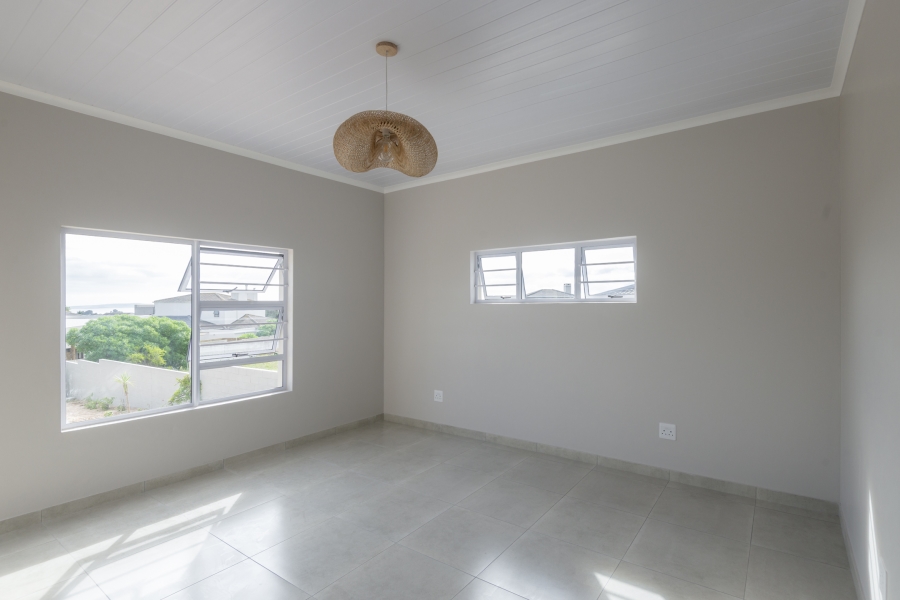 4 Bedroom Property for Sale in Country Club Western Cape